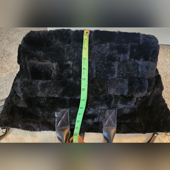 *SOLD* Antonio Cristiano XL Sheepskin Fur Tote Satchel Bag in Black; New w/ Tags - Picture 11 of 16